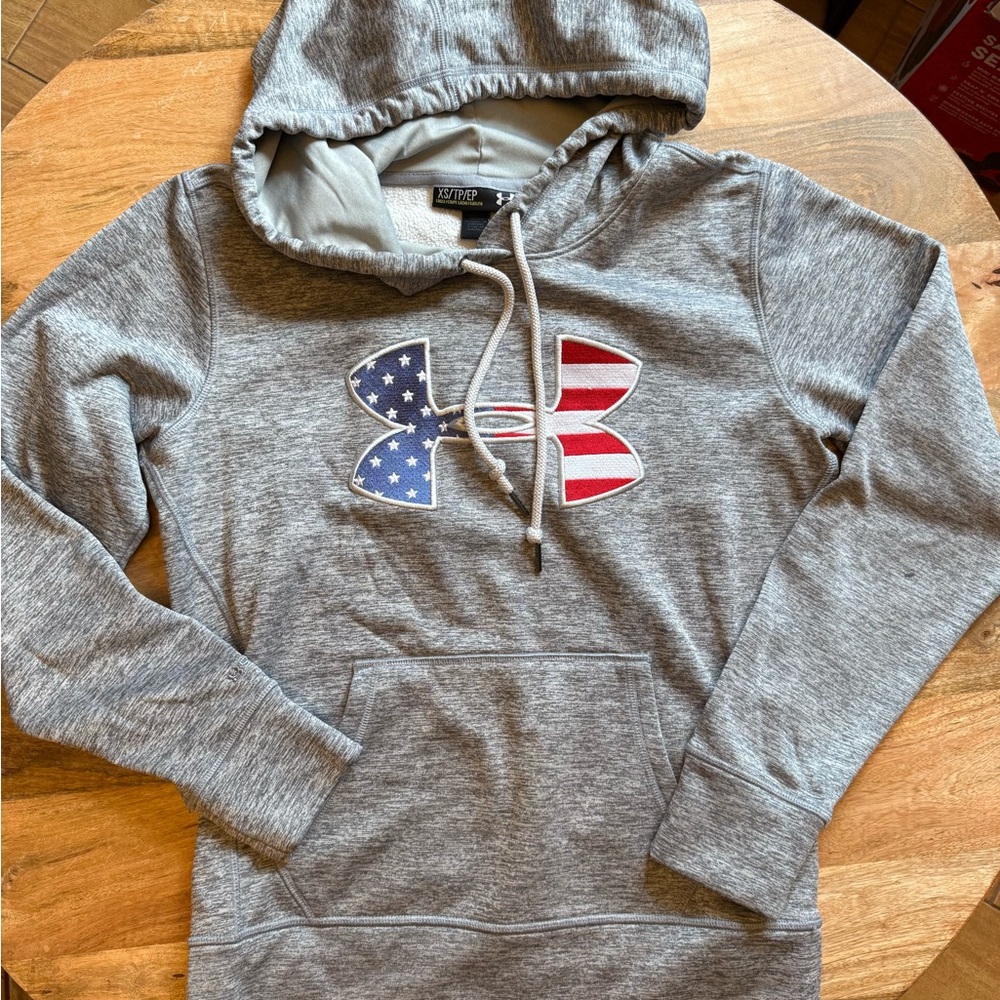 Women’s Under Armour Sweatshirt